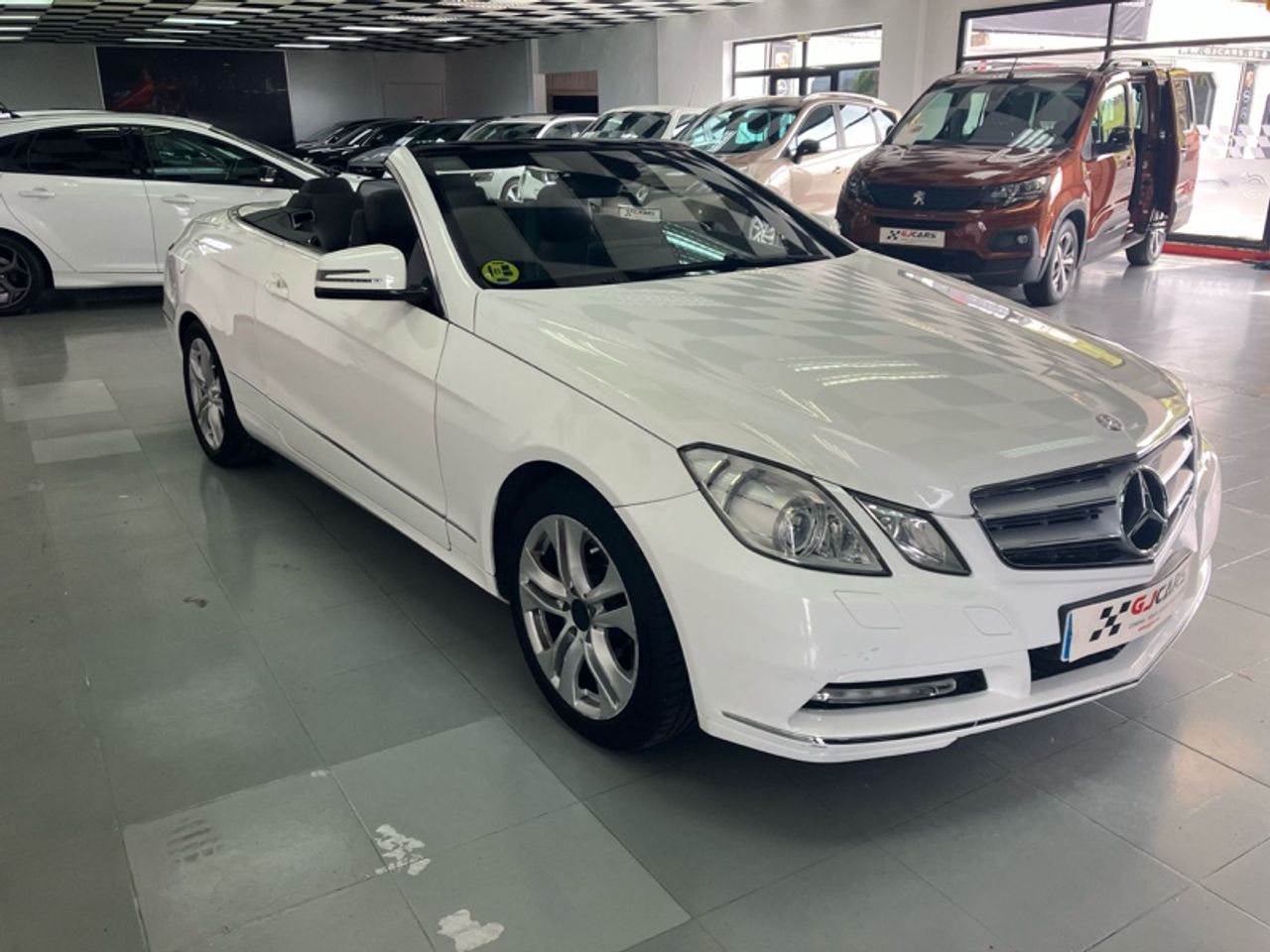 mercedes clase e 2012 / foto grande (3)