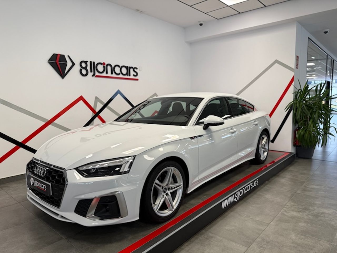 audi a5 2021 /
