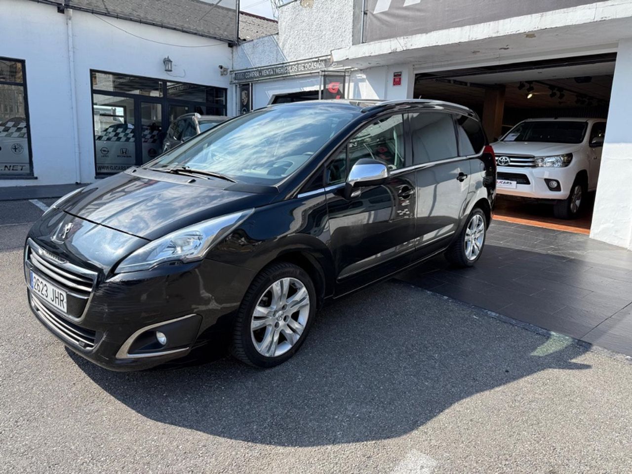 peugeot 5008 2015 /