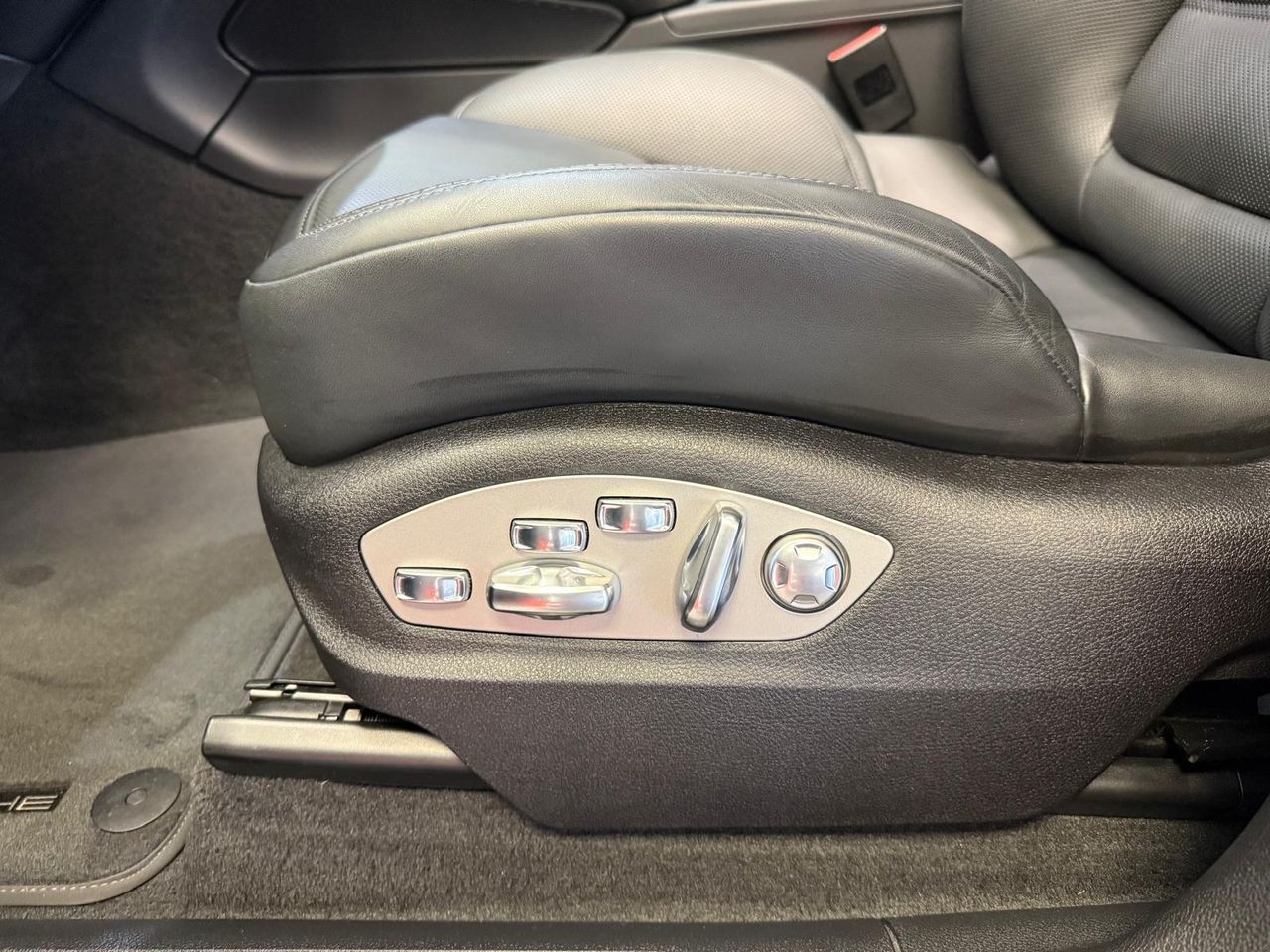 Porsche Macan Macan - foto 22