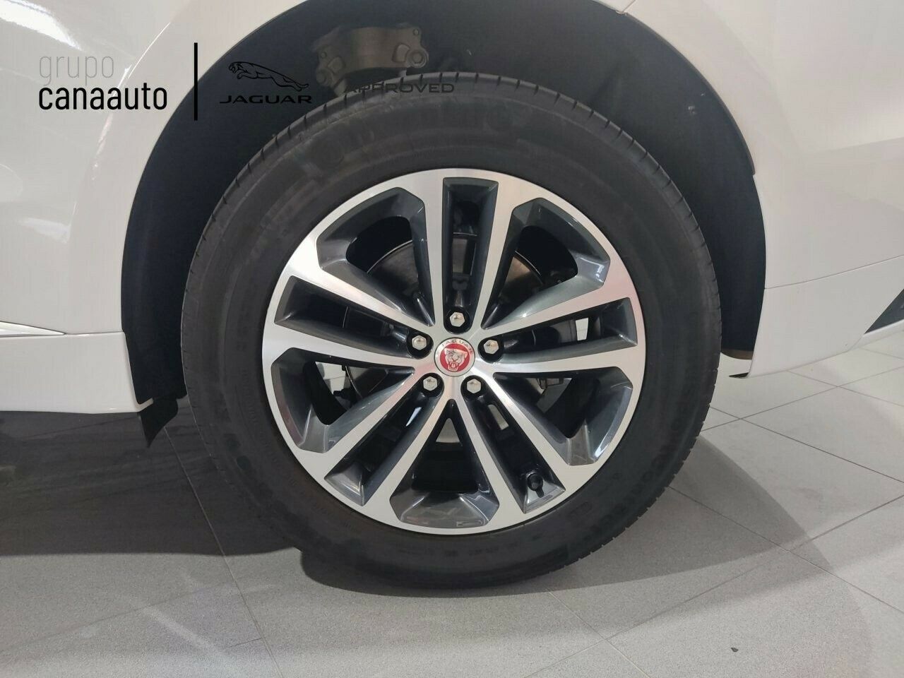 Jaguar F-Pace F-PACE 2.0D AJ21-D4M AWD 5DR SWB R-DYNAMIC S 204 CV AUTO - Foto 2