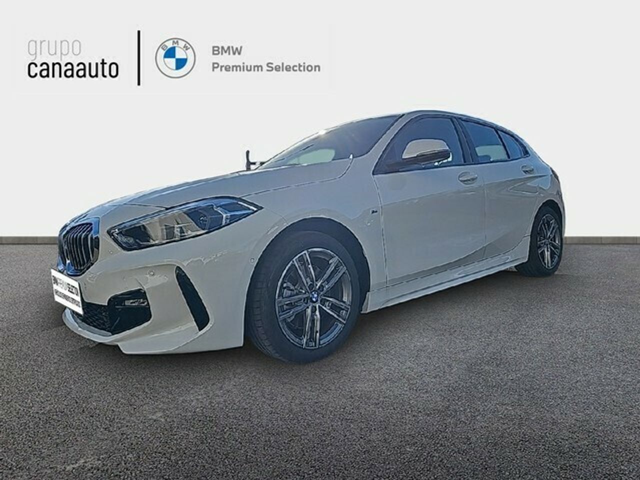 Foto bmw serie 1 2024 /
