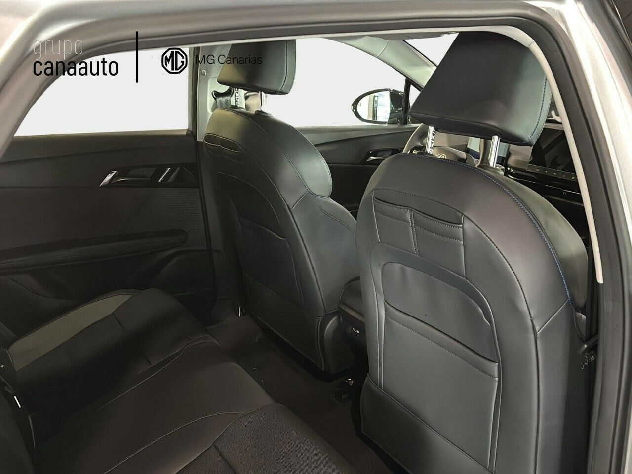MG MG4 BEV 64KWH LUXURY 204 5P - Foto 2