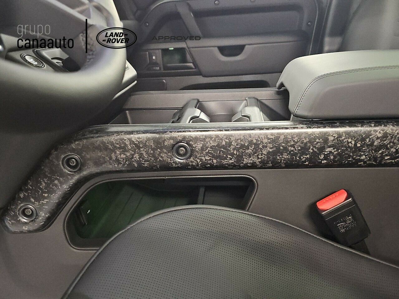Land-Rover Defender 4.4 MHEV P635 V8 OCTA EDITION ONE AT 4WD 635 5P - Foto 2