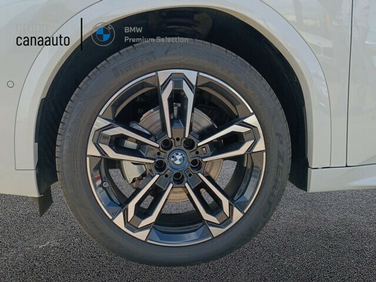 BMW iX2 eDrive20 150 kW (204 CV) - Foto 2