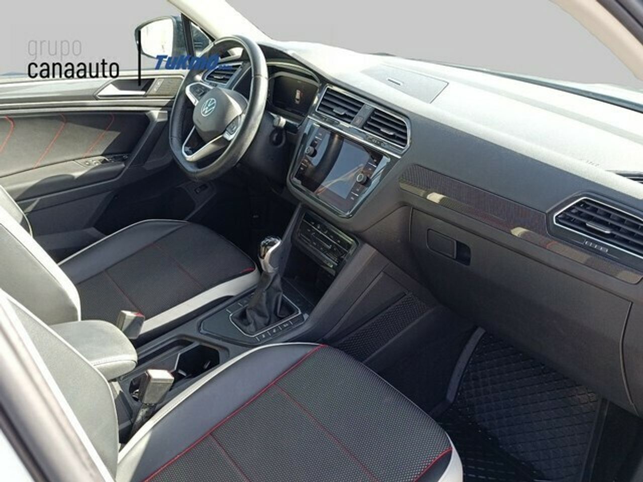 Volkswagen Tiguan Urban Sport 1.5 TSI 96 kW (130 CV) - Foto 2