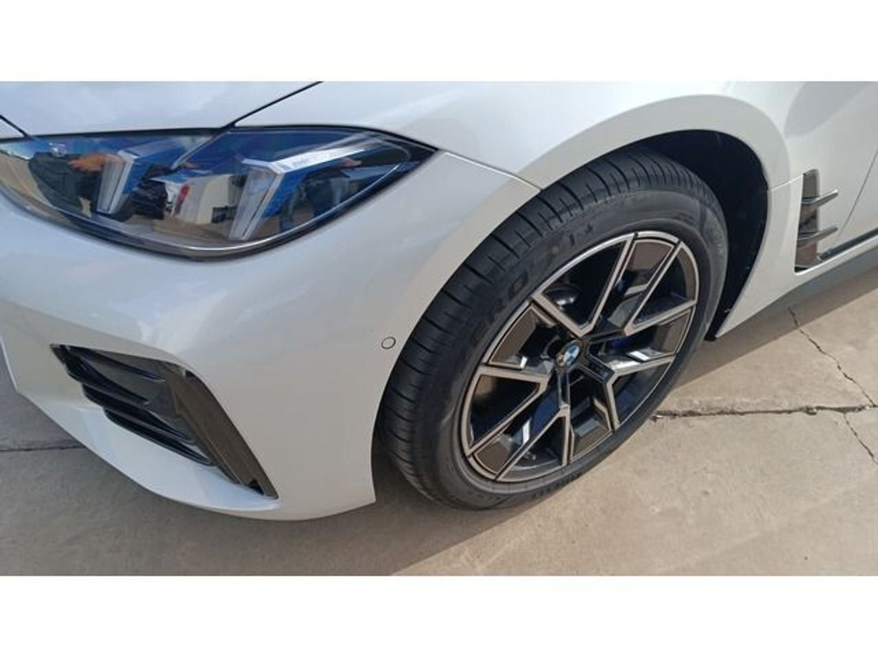 BMW i4 eDrive35 210 kW (286 CV) - Foto 2