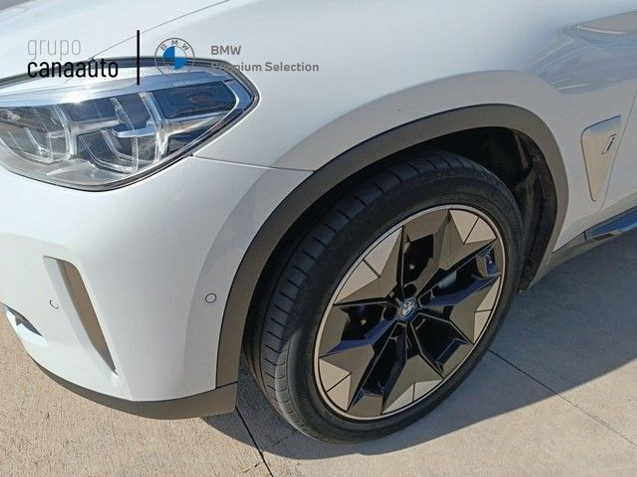 BMW iX3 80 kWh 210 kW (286 CV) - Foto 2
