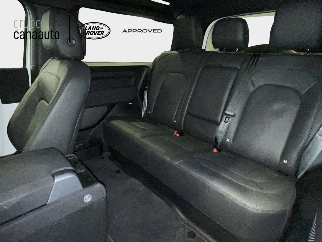 Land-Rover Defender 90 D200 MHEV Auto 4WD 147 kW (200 CV)  - Foto 2