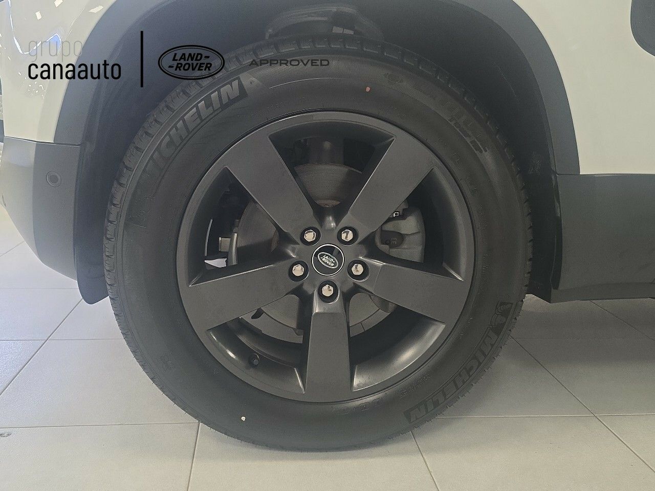 Land-Rover Defender 90 D200 MHEV Auto 4WD 147 kW (200 CV)  - Foto 2