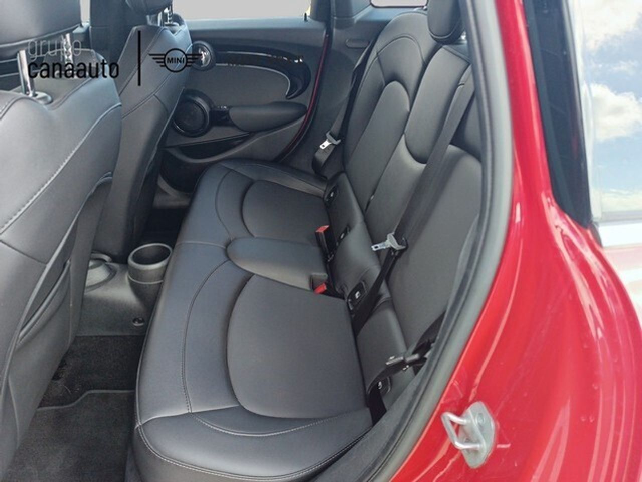 MINI 5 Puertas Cooper 100 kW (136 CV) - Foto 2