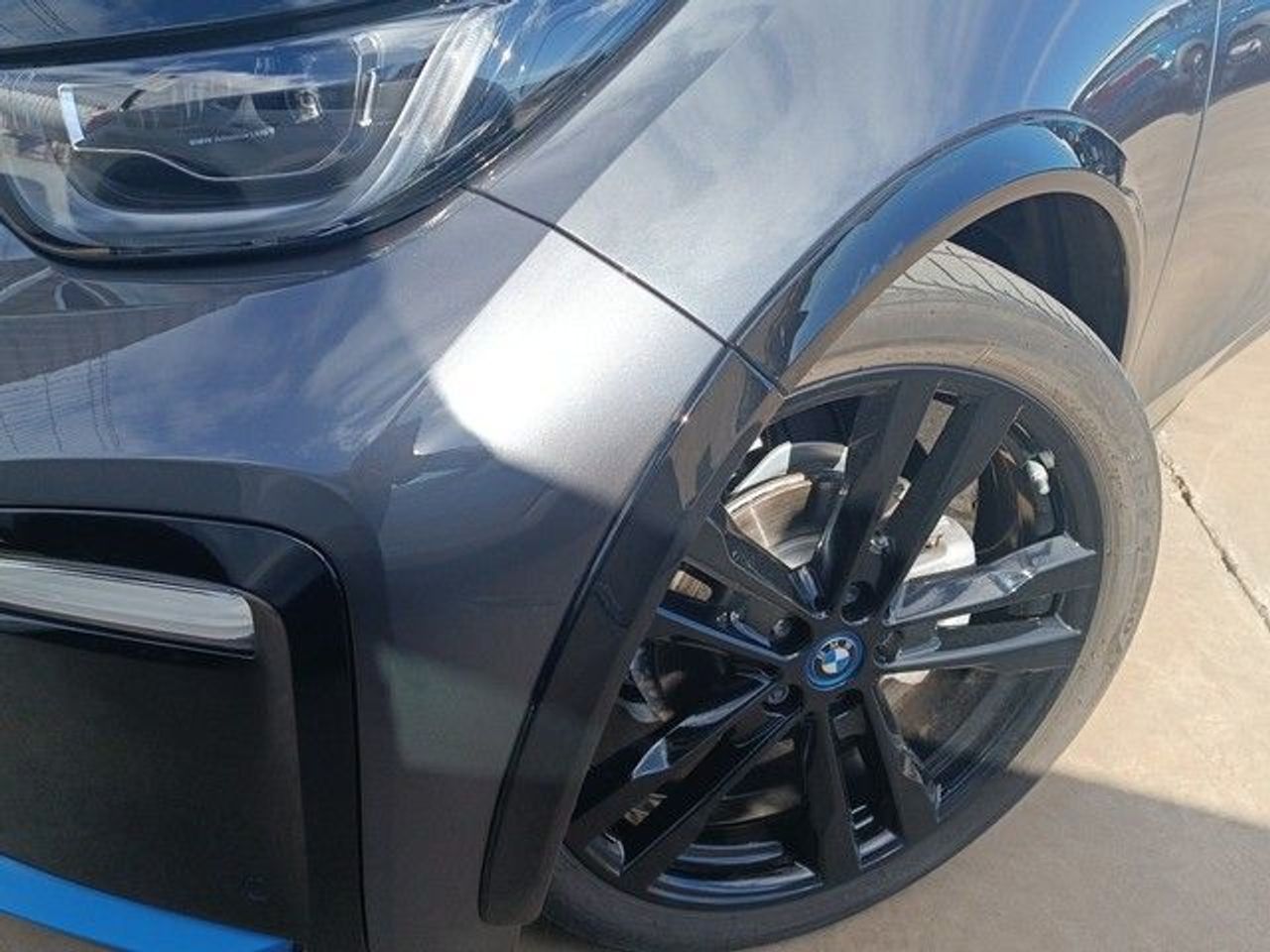 BMW i3 S 120Ah 135 kW (184 CV) - Foto 2
