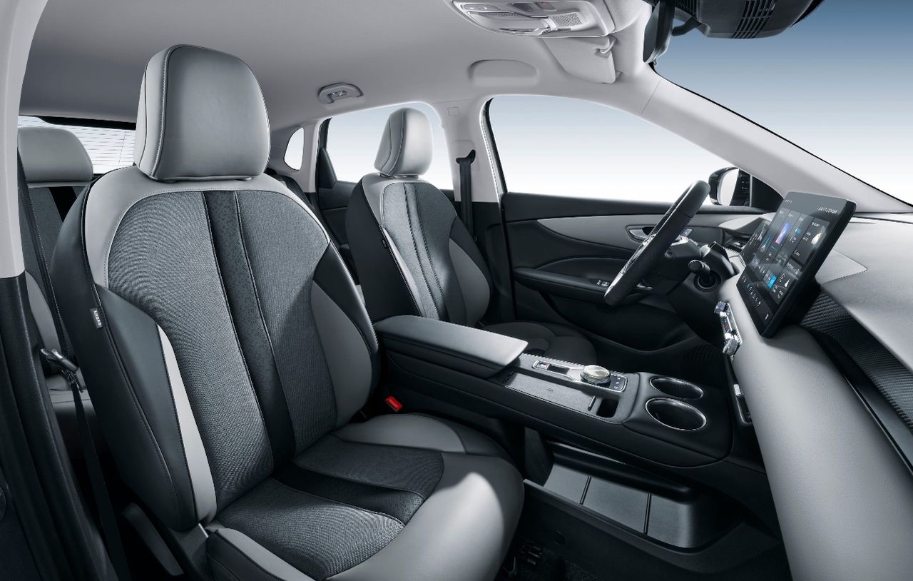 MG S5 BEV 64KWH LUXURY 231 5P - Foto 2