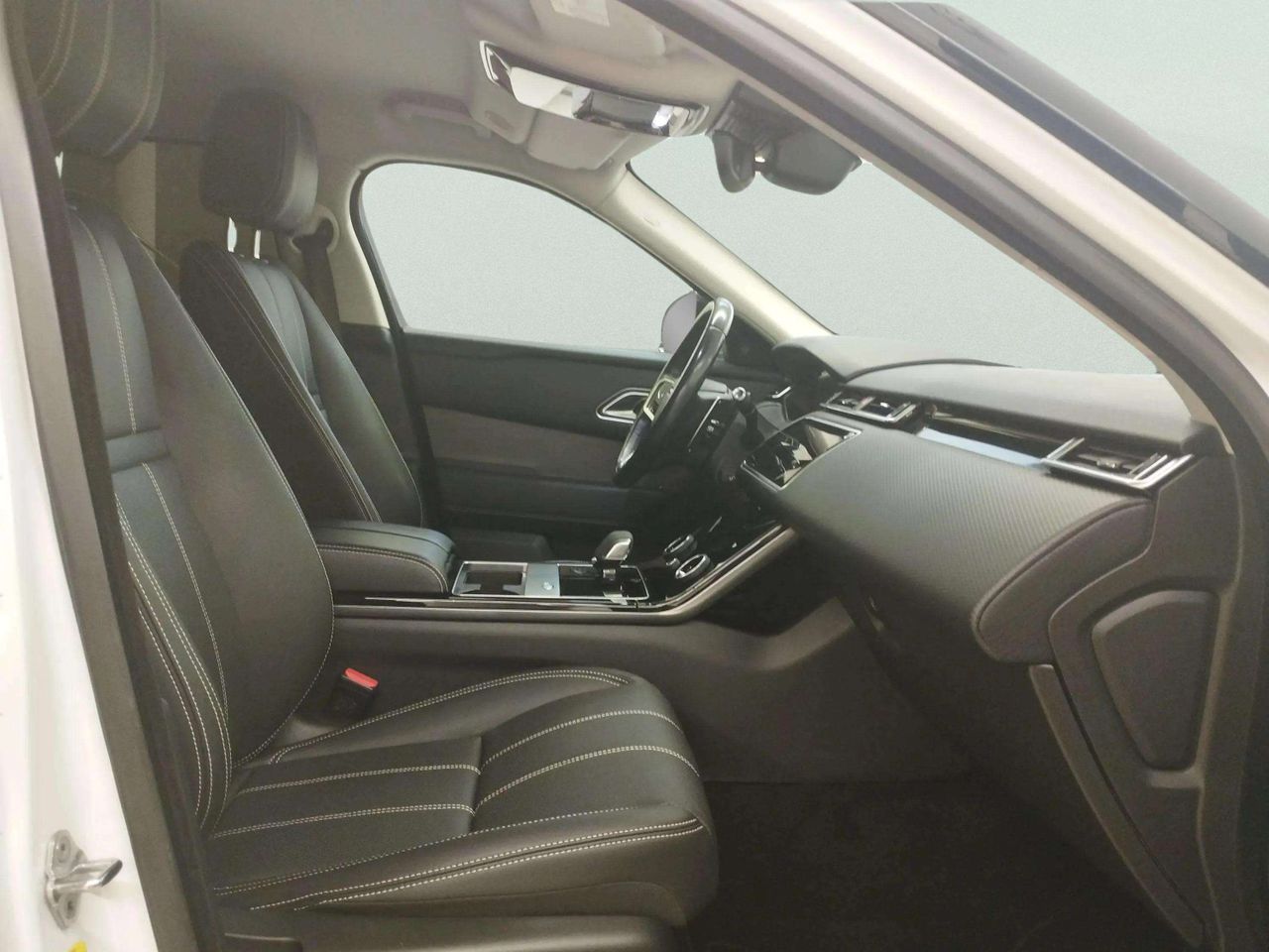 Land-Rover Range Rover Velar 2.0 D200 S AUTO 4WD 204 5P - Foto 2