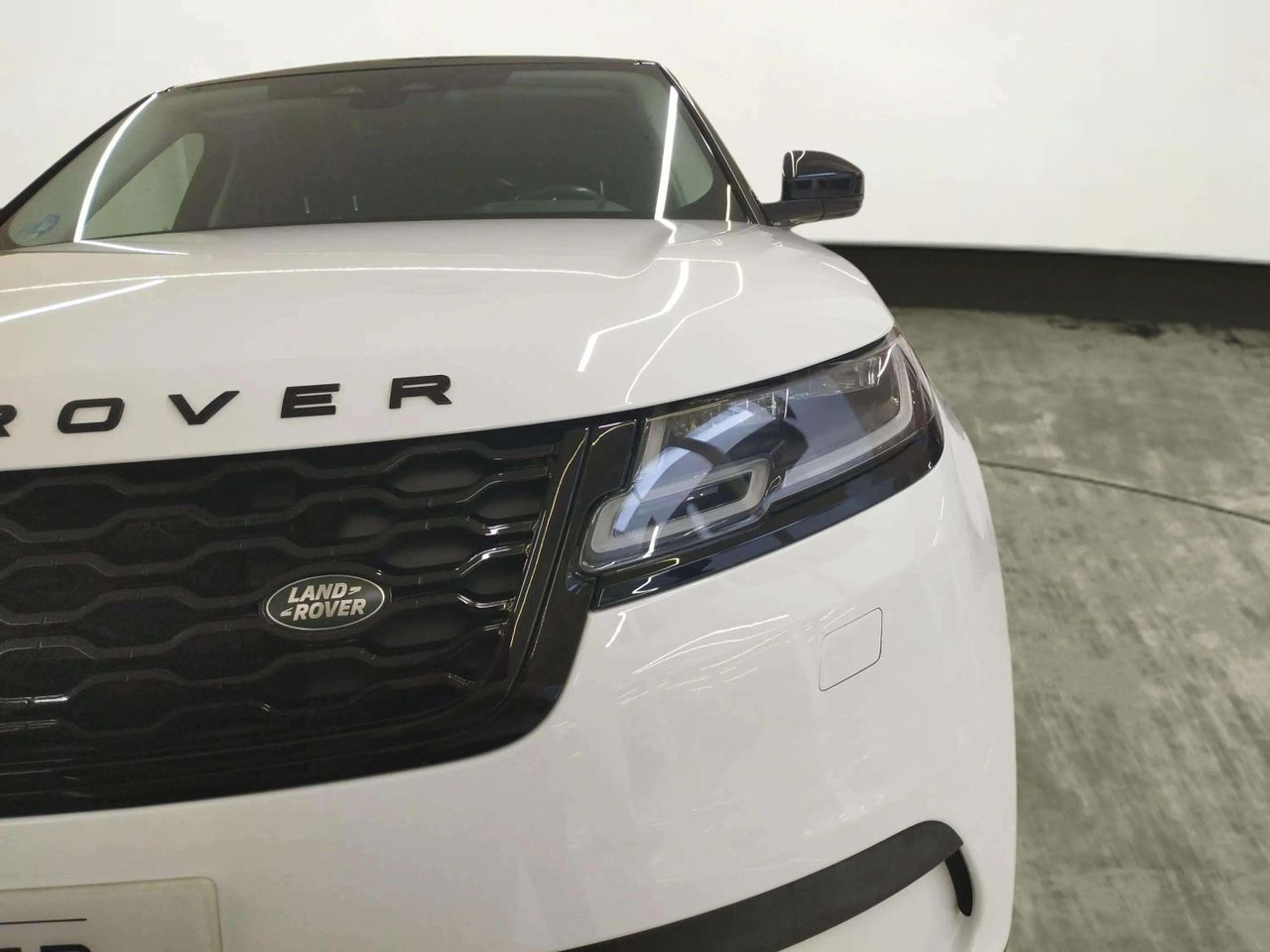 Land-Rover Range Rover Velar 2.0 D200 S AUTO 4WD 204 5P - Foto 2