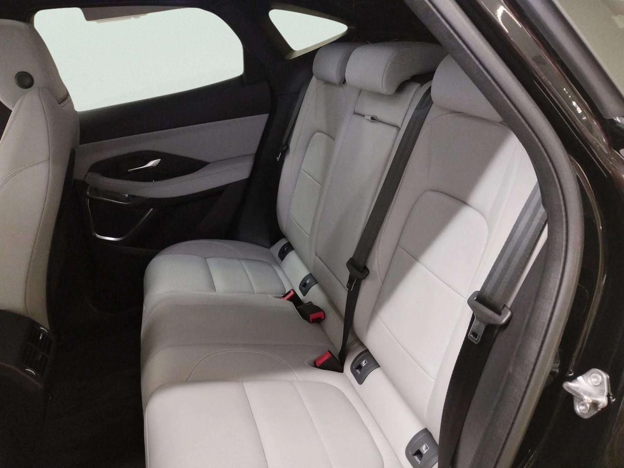 Jaguar E-Pace 1.5 P309E PHEV R-DYNAMIC SE AUTO 4WD 309 5P - Foto 2