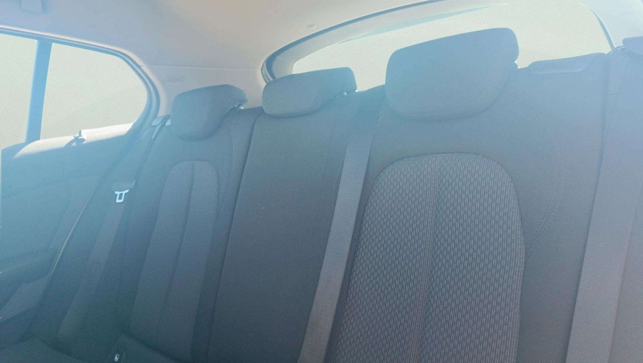 BMW Serie 1 118i 103 kW (140 CV) - Foto 2