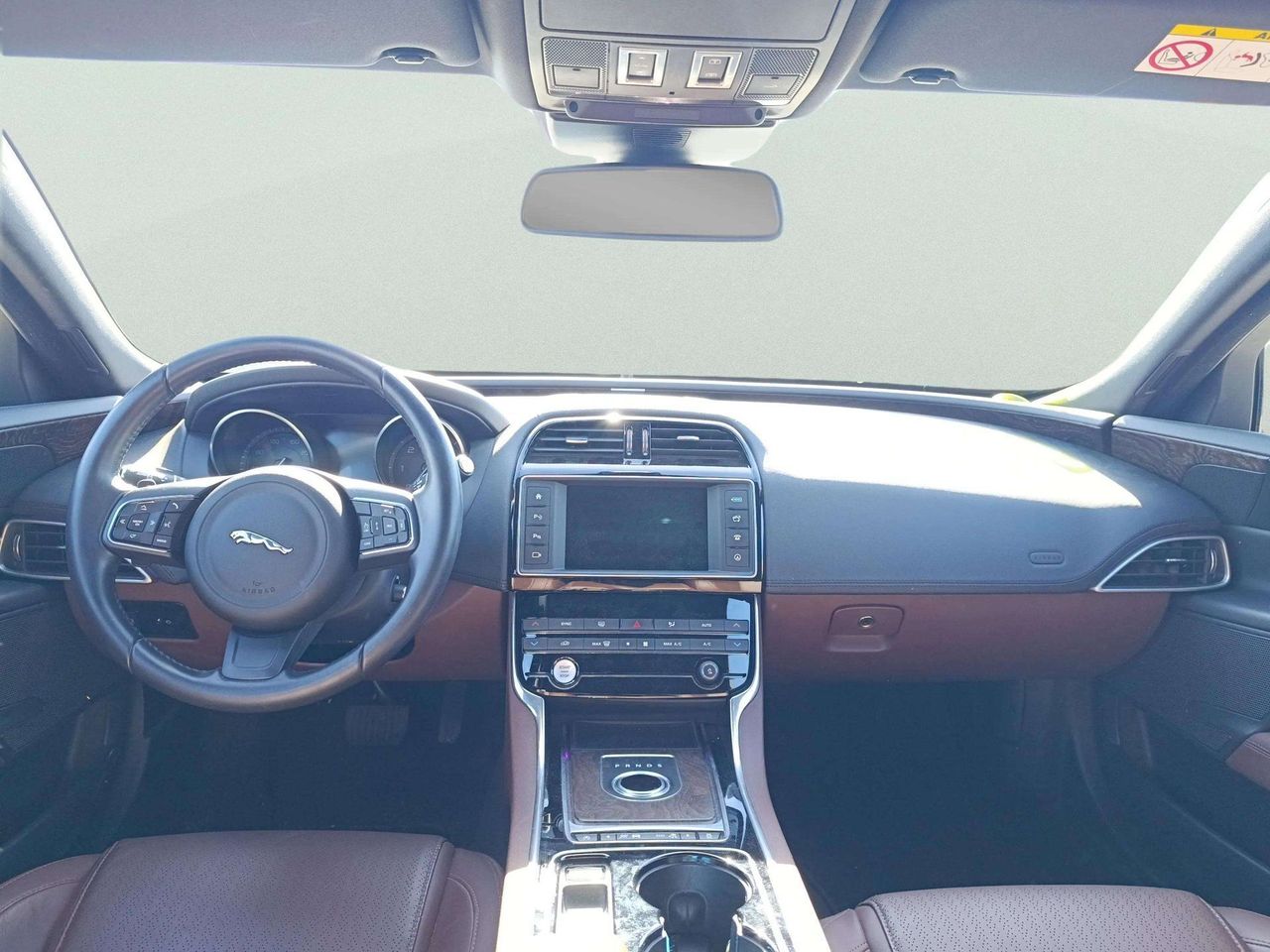 Jaguar XE 2.0 Diesel Portfolio RWD Auto 132 kW (180 CV) - Foto 2