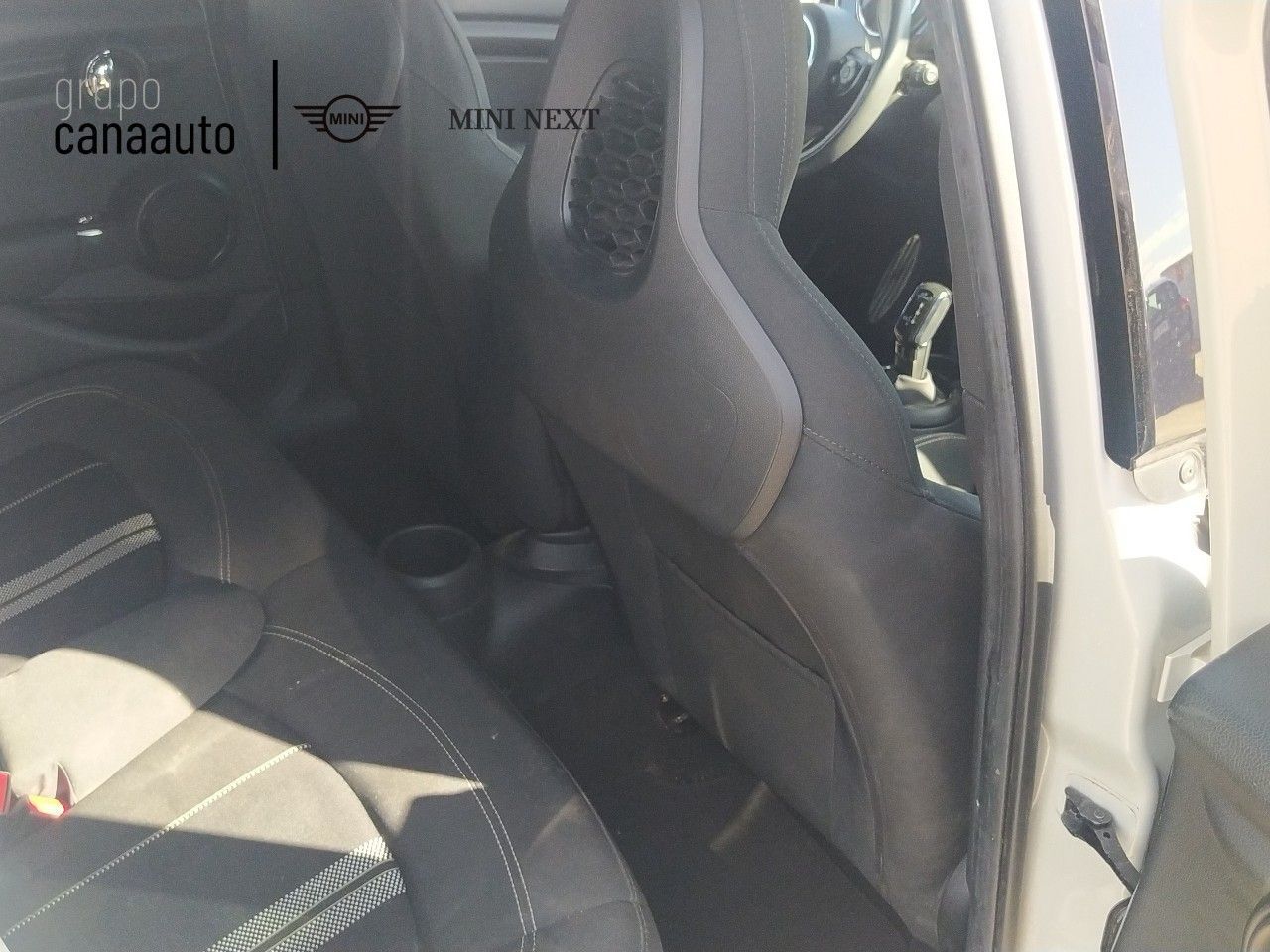 MINI 5 Puertas Cooper 100 kW (136 CV) - Foto 2