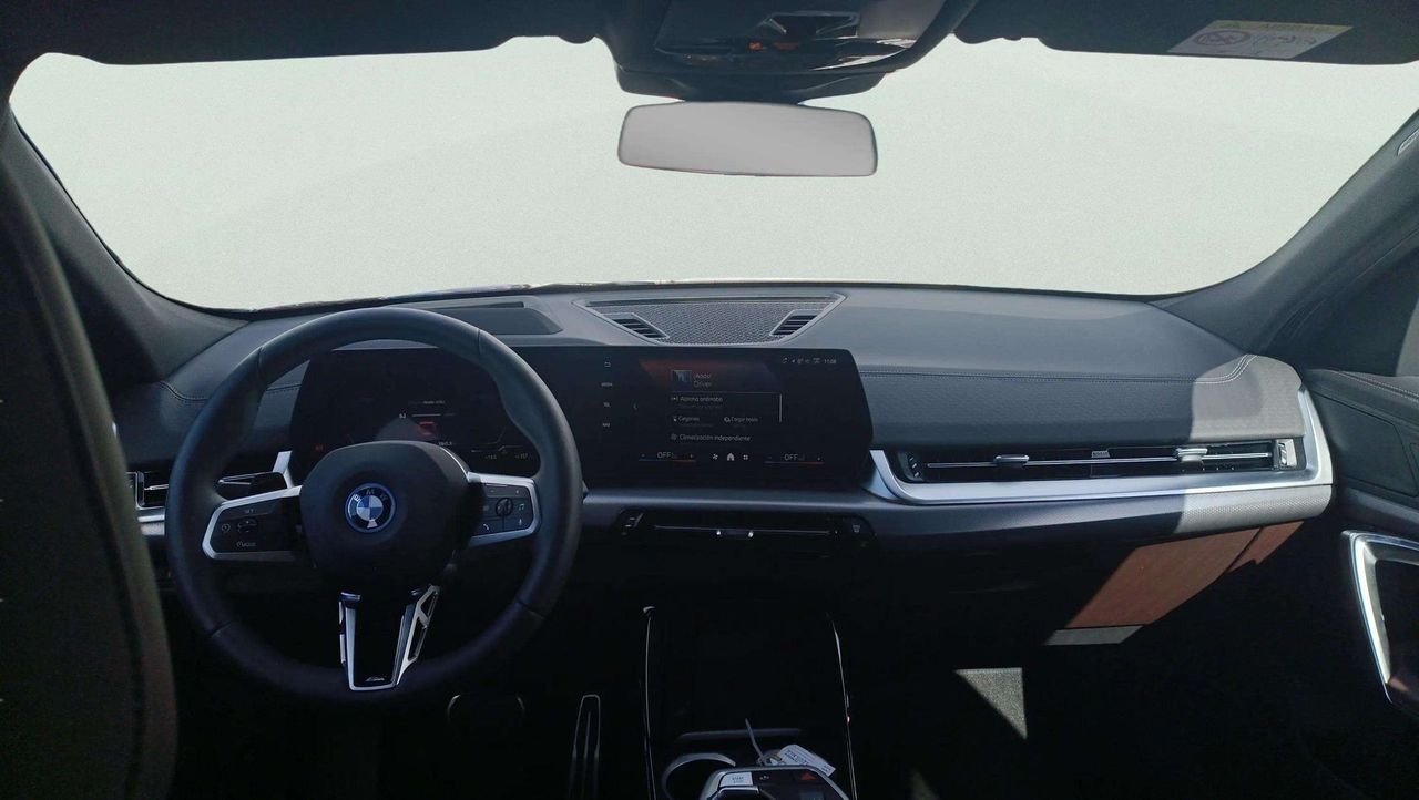 BMW iX2 eDrive20 150 kW (204 CV) - Foto 2