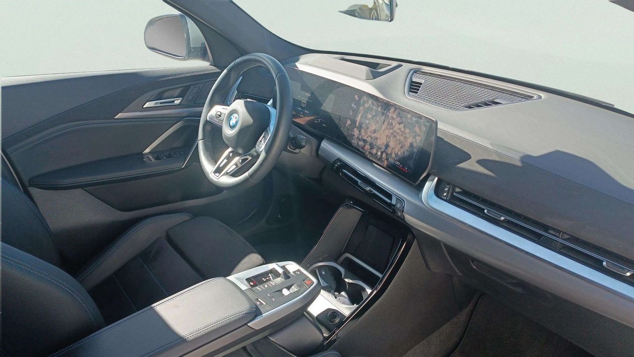 BMW iX2 eDrive20 150 kW (204 CV) - Foto 2