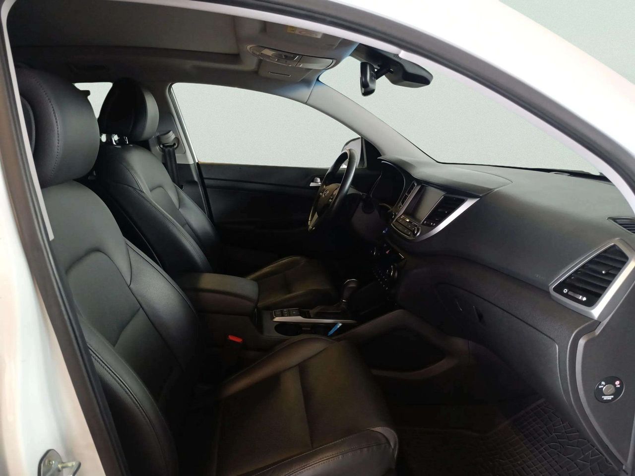 Hyundai Tucson 2.0 CRDI Style 4x4 Auto 135 kW (184 CV) - Foto 2