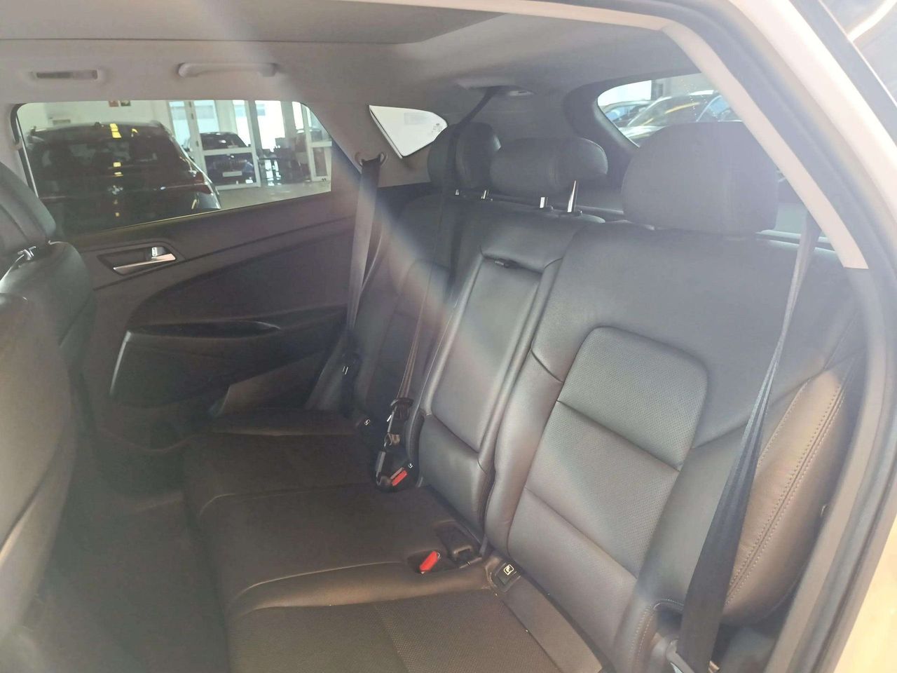 Hyundai Tucson 2.0 CRDI Style 4x4 Auto 135 kW (184 CV) - Foto 2