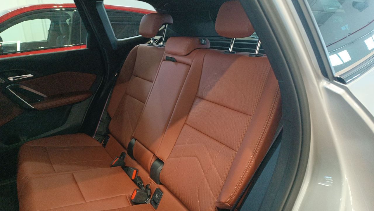 BMW X1 xDrive25e 180 kW (245 CV) - Foto 2