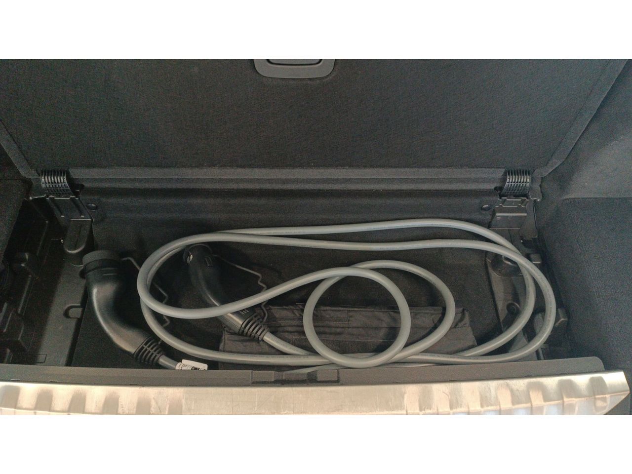 BMW Serie 3 330e xDrive Touring 215 kW (292 CV) - Foto 2