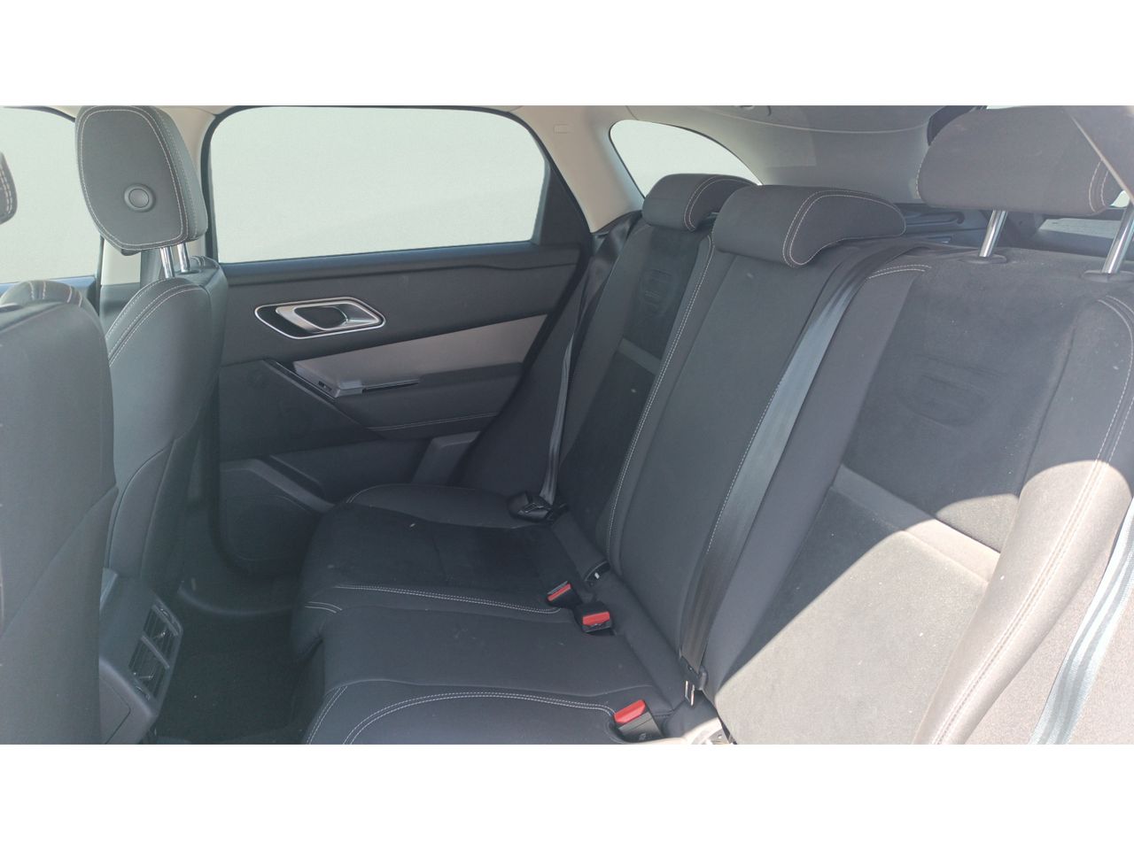 Land-Rover Range Rover Velar 2.0D I4 Standard 4WD Auto 150 kW (204 CV) - Foto 2