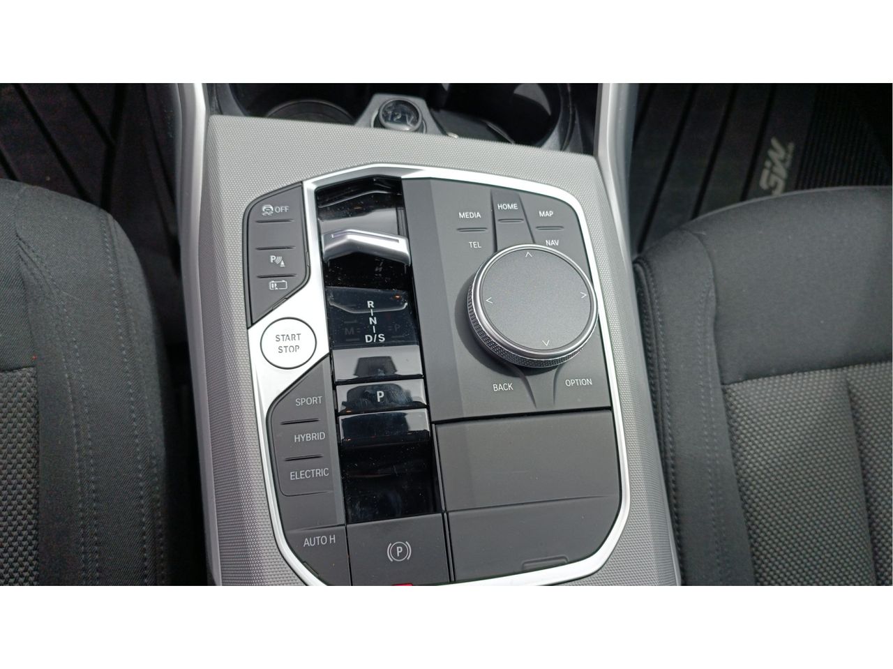 BMW Serie 3 320e 150 kW (204 CV) - Foto 2