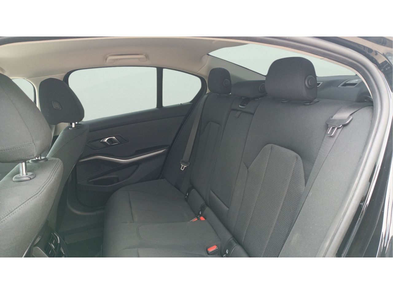 BMW Serie 3 320e 150 kW (204 CV) - Foto 2