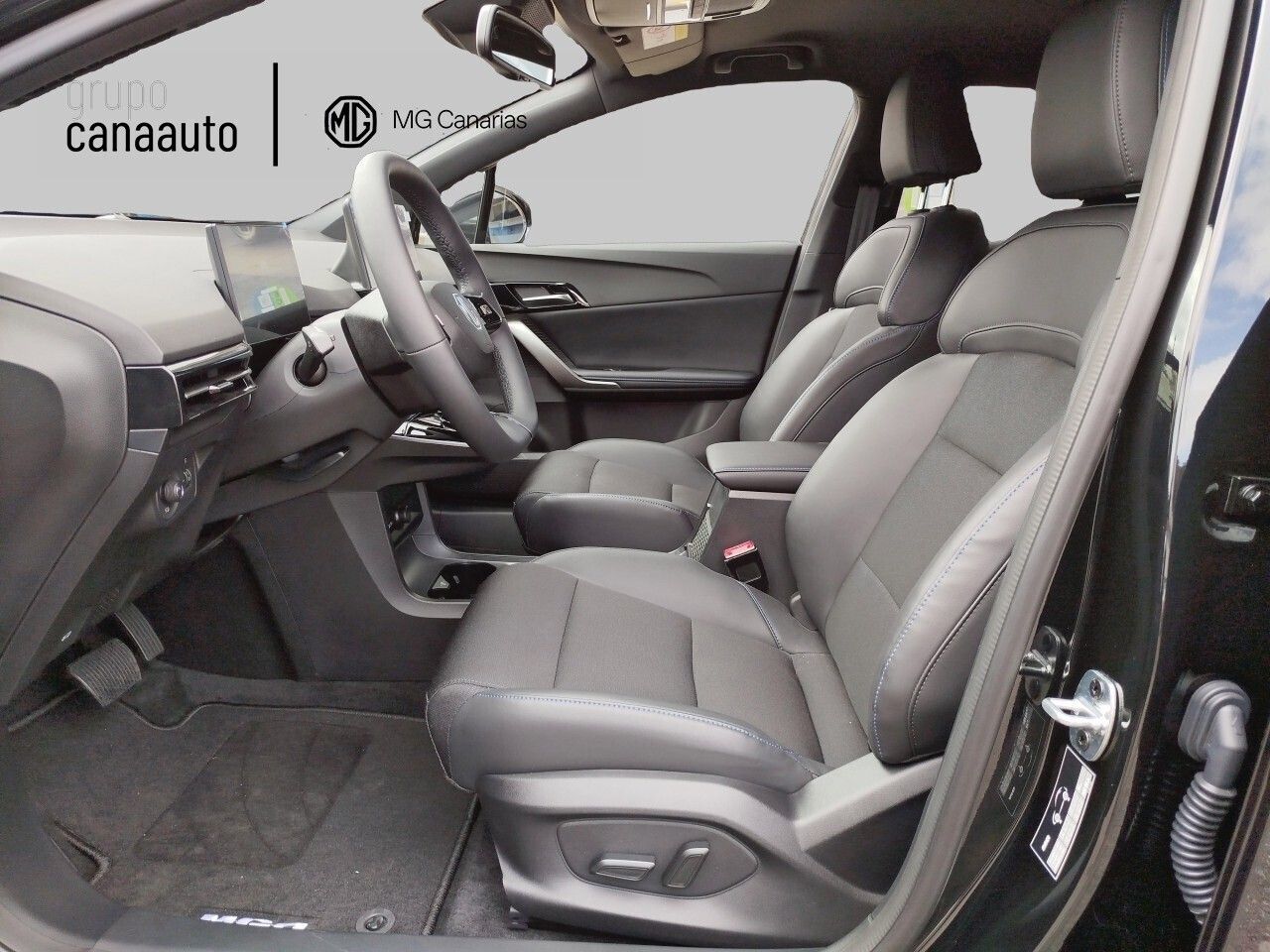 MG MG4 BEV 64KWH LUXURY 204 5P - Foto 2