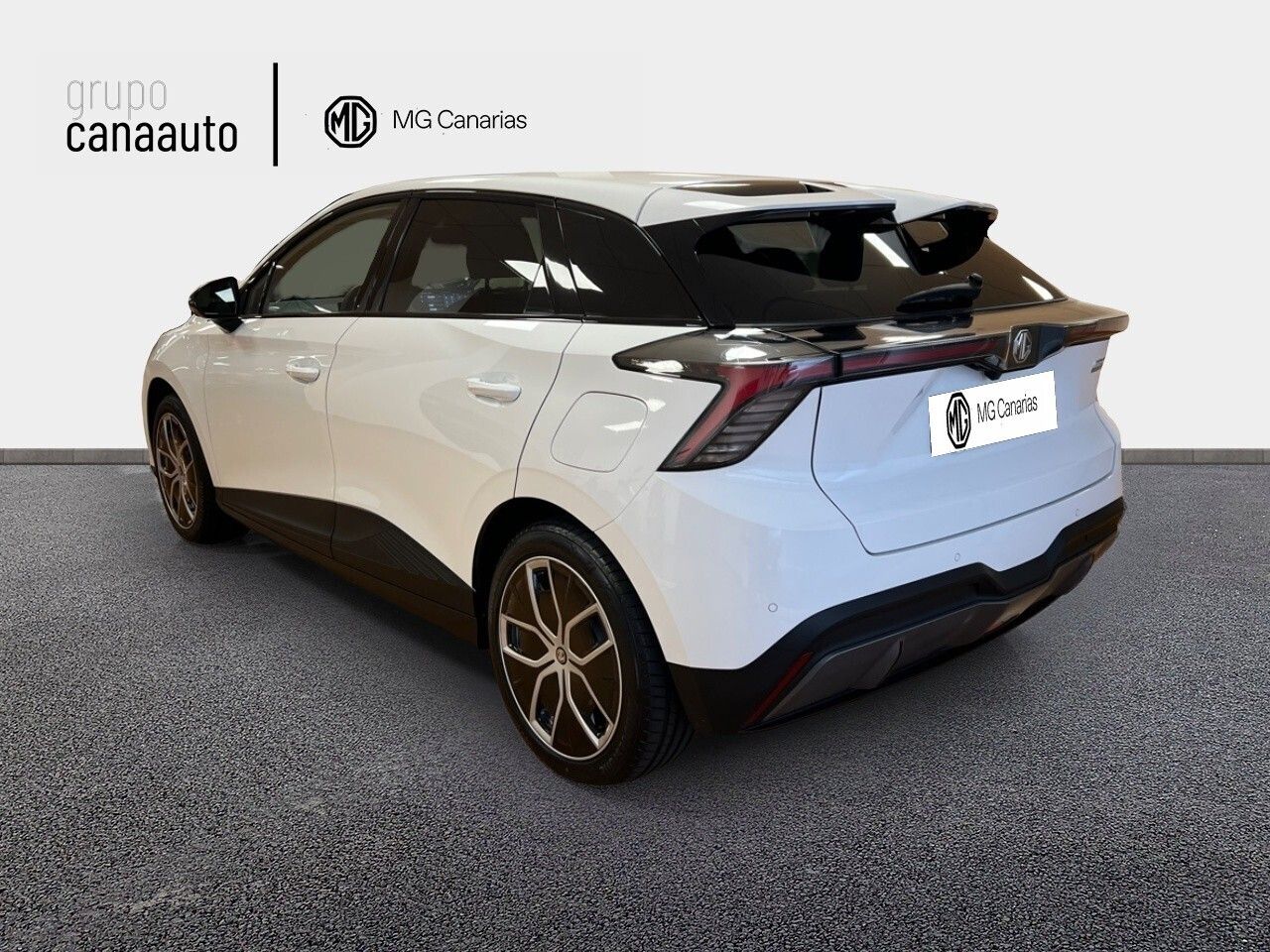 MG MG4 BEV 64KWH LUXURY 204 5P - Foto 2