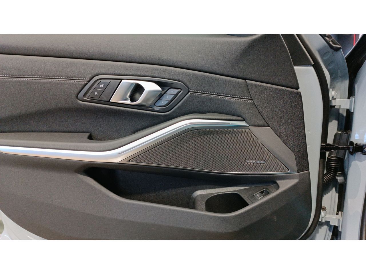 BMW Serie 3 320i 135 kW (184 CV) - Foto 2