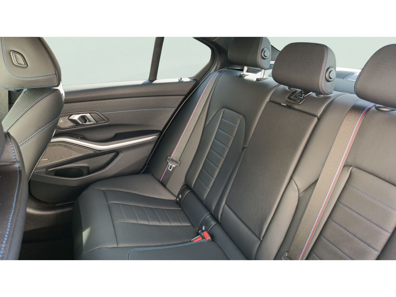 BMW Serie 3 320d 140 kW (190 CV) - Foto 2
