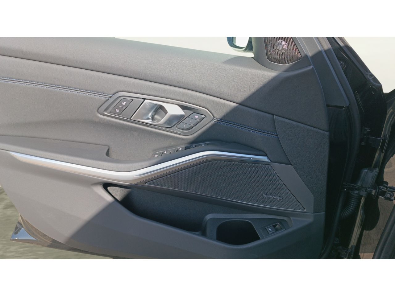 BMW Serie 3 320d 140 kW (190 CV) - Foto 2