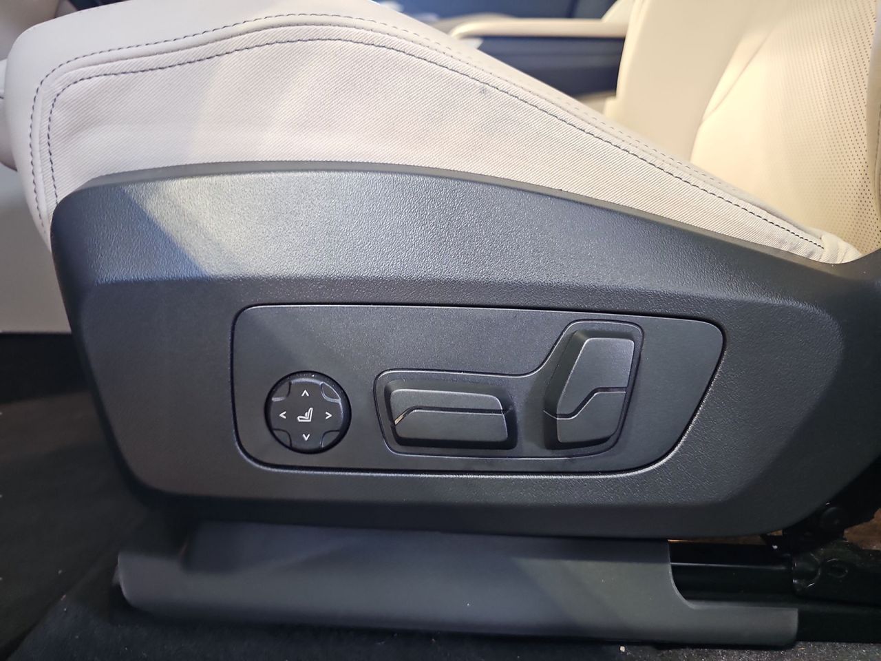 BMW iX2 eDrive20 150 kW (204 CV) - Foto 2