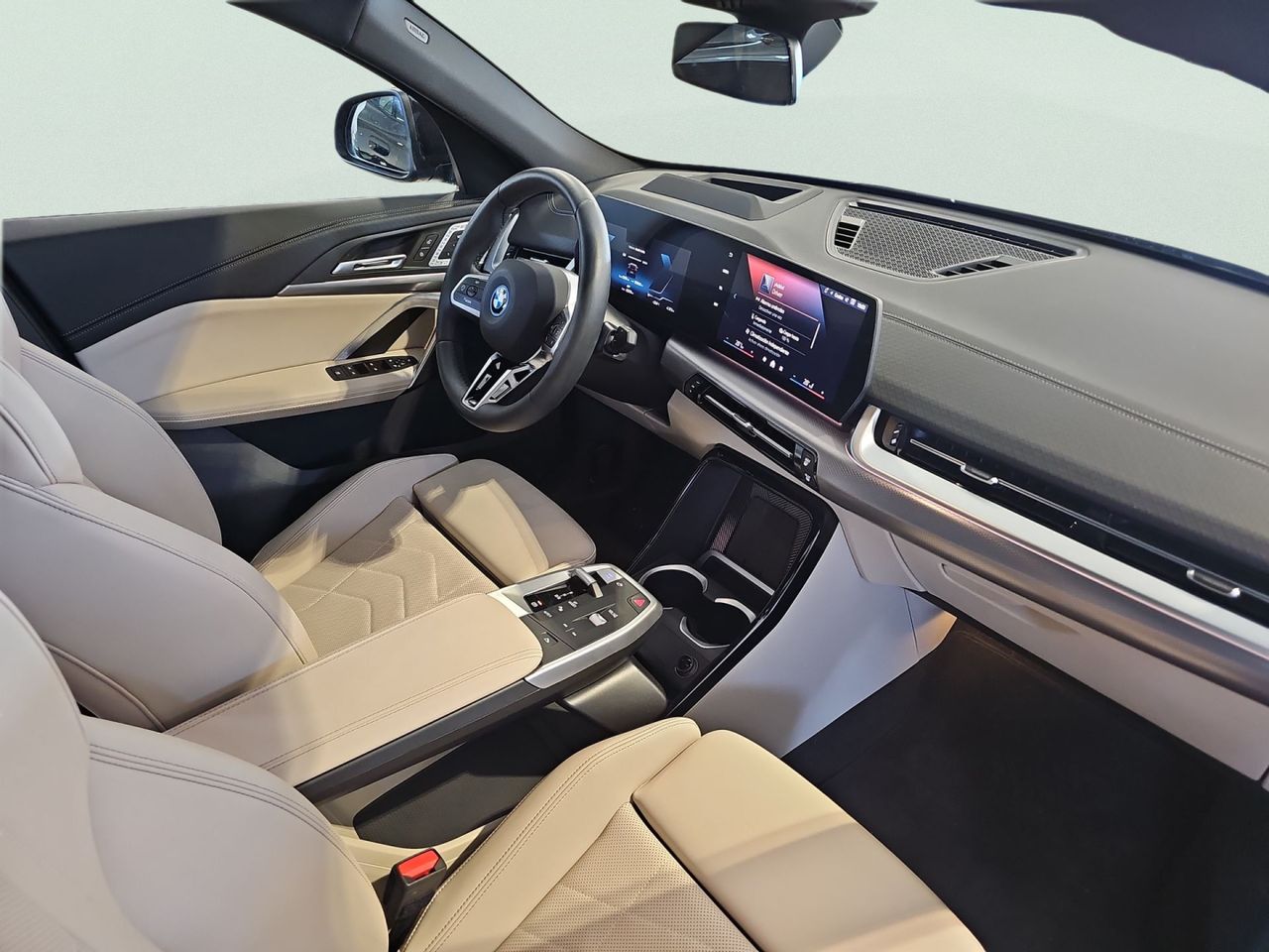 BMW iX2 eDrive20 150 kW (204 CV) - Foto 2
