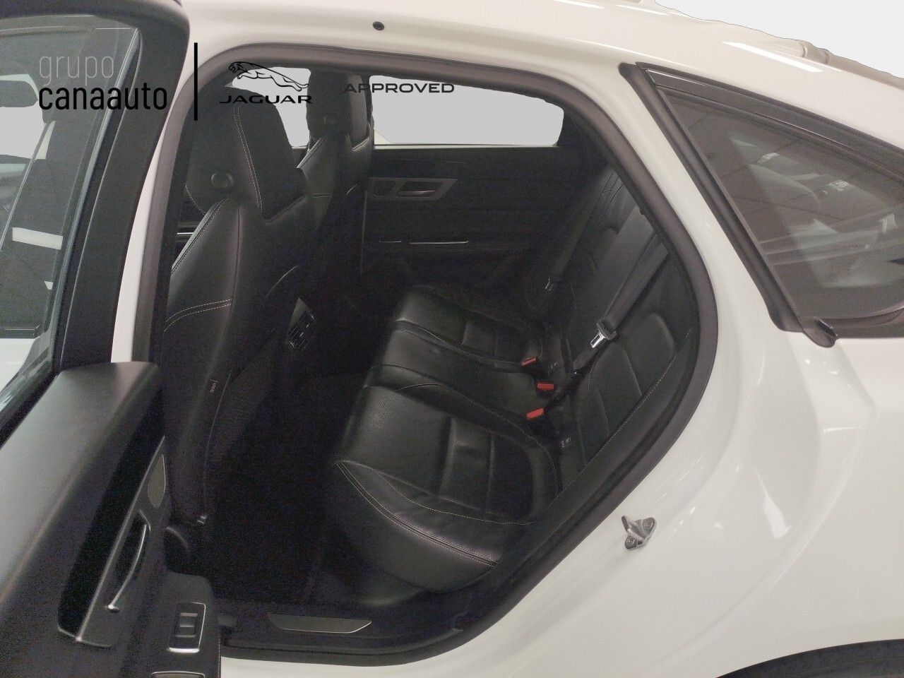 Jaguar XF 2.0D R-Sport Auto 4WD 132 kW (180 CV)  - Foto 2