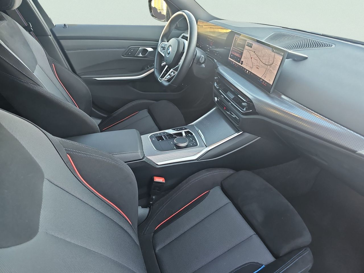 BMW Serie 3 330e xDrive Touring 215 kW (292 CV) - Foto 2