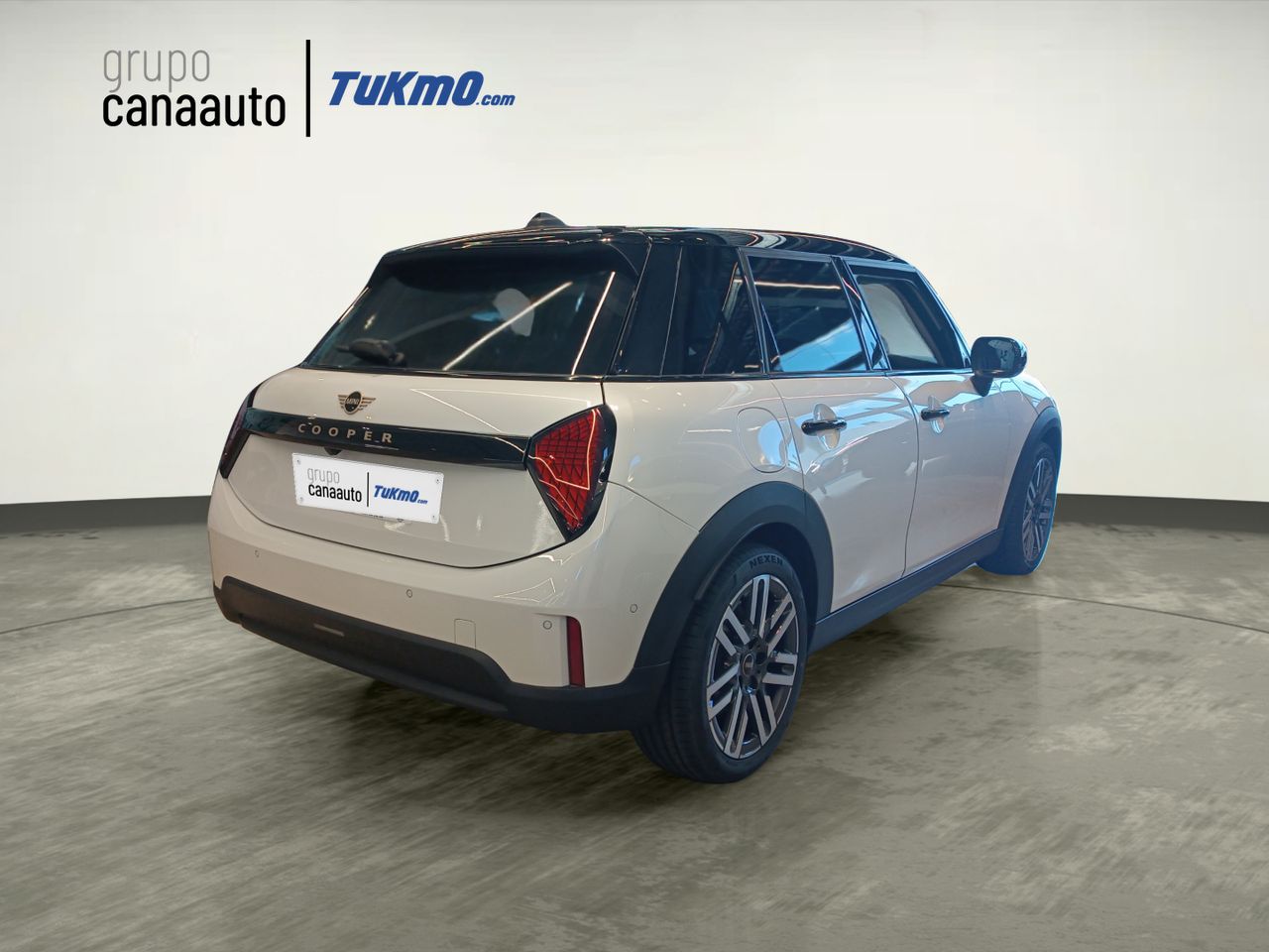 MINI Cooper C 115 kW (156 CV) - Foto 2
