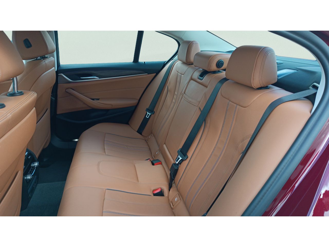 BMW Serie 5 540i 245 kW (333 CV) - Foto 2