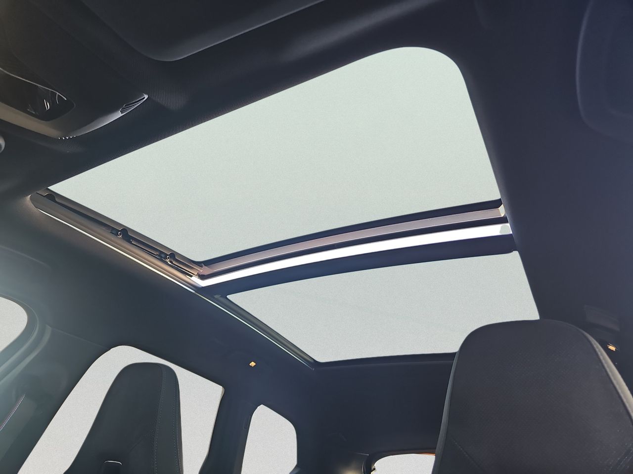 BMW iX1 eDrive20 150 kW (204 CV) - Foto 2