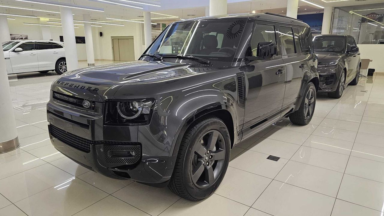 Land-Rover Defender PHEV 300CV X-Dynamic SE  - Foto 2