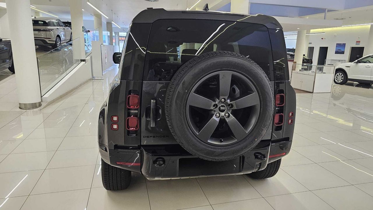 Land-Rover Defender PHEV 300CV X-Dynamic SE  - Foto 2