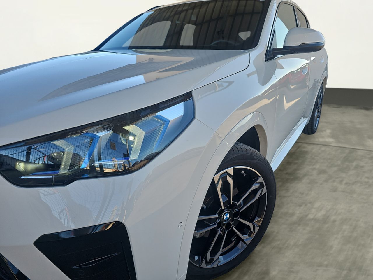 BMW iX2 eDrive20 150 kW (204 CV) - Foto 2