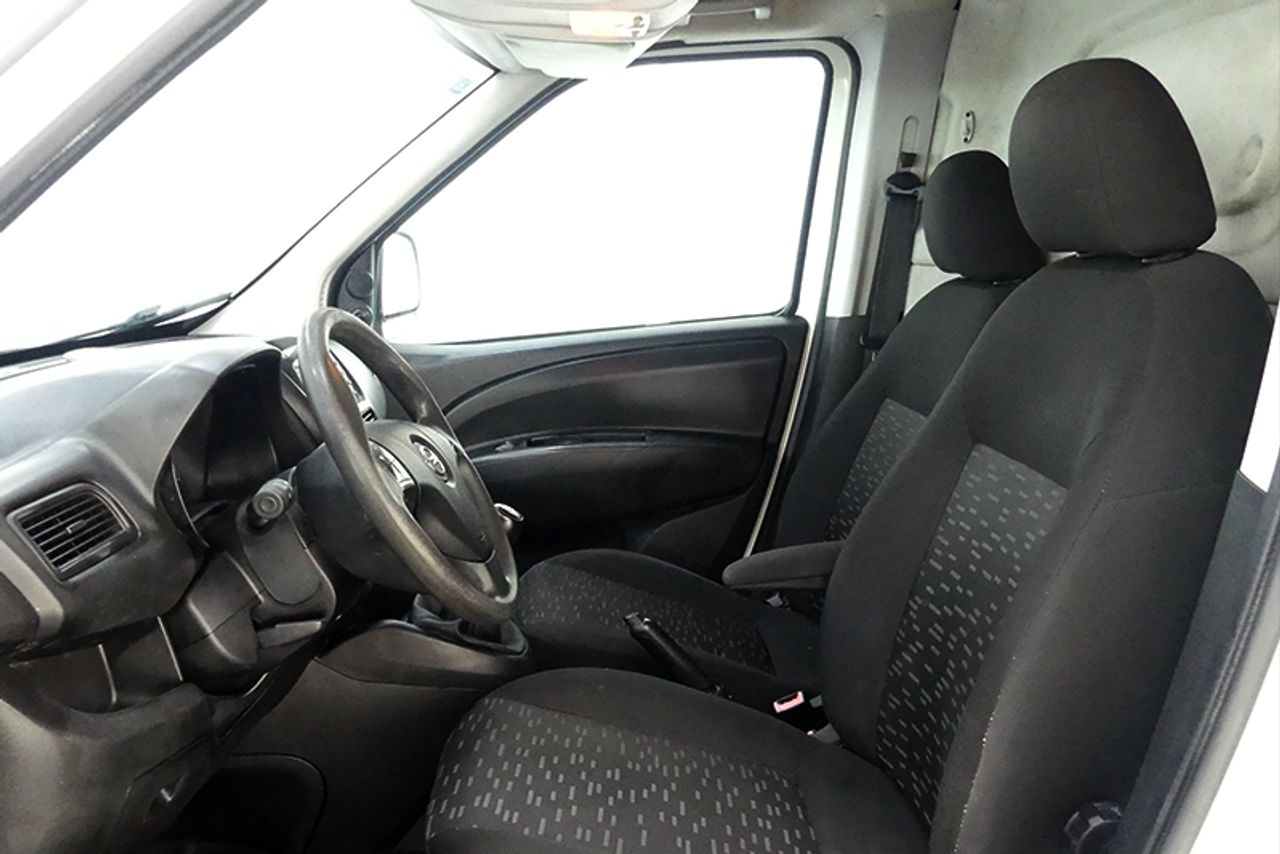 Imagen extra de Opel Combo Tour Expression 1.3 CDTI L1 H1