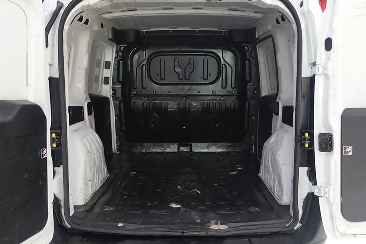 Imagen extra de Opel Combo Tour Expression 1.3 CDTI L1 H1