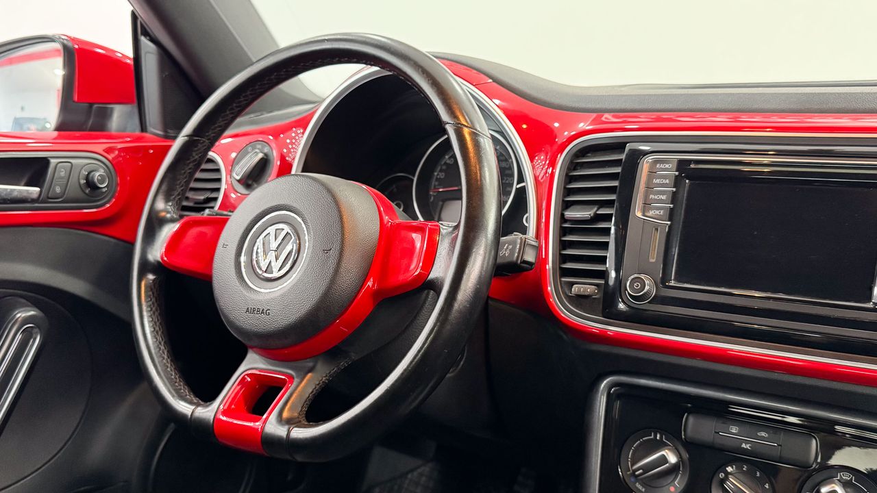 Imagen extra de Volkswagen Beetle Cabrio Beetlemanía 1.2 TSI 105CV BMT